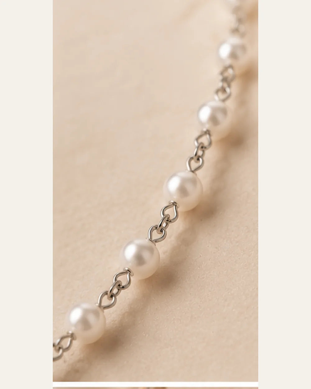 Colar Pérolas Murano 3mm em Prata 925 - close de detalhe