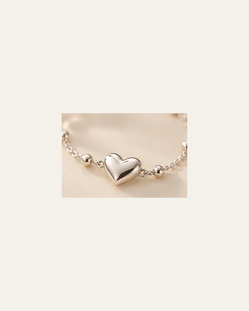 Pulseira Coração com Zircônias em Prata 925 – 18 a 22cm - close de detalhe